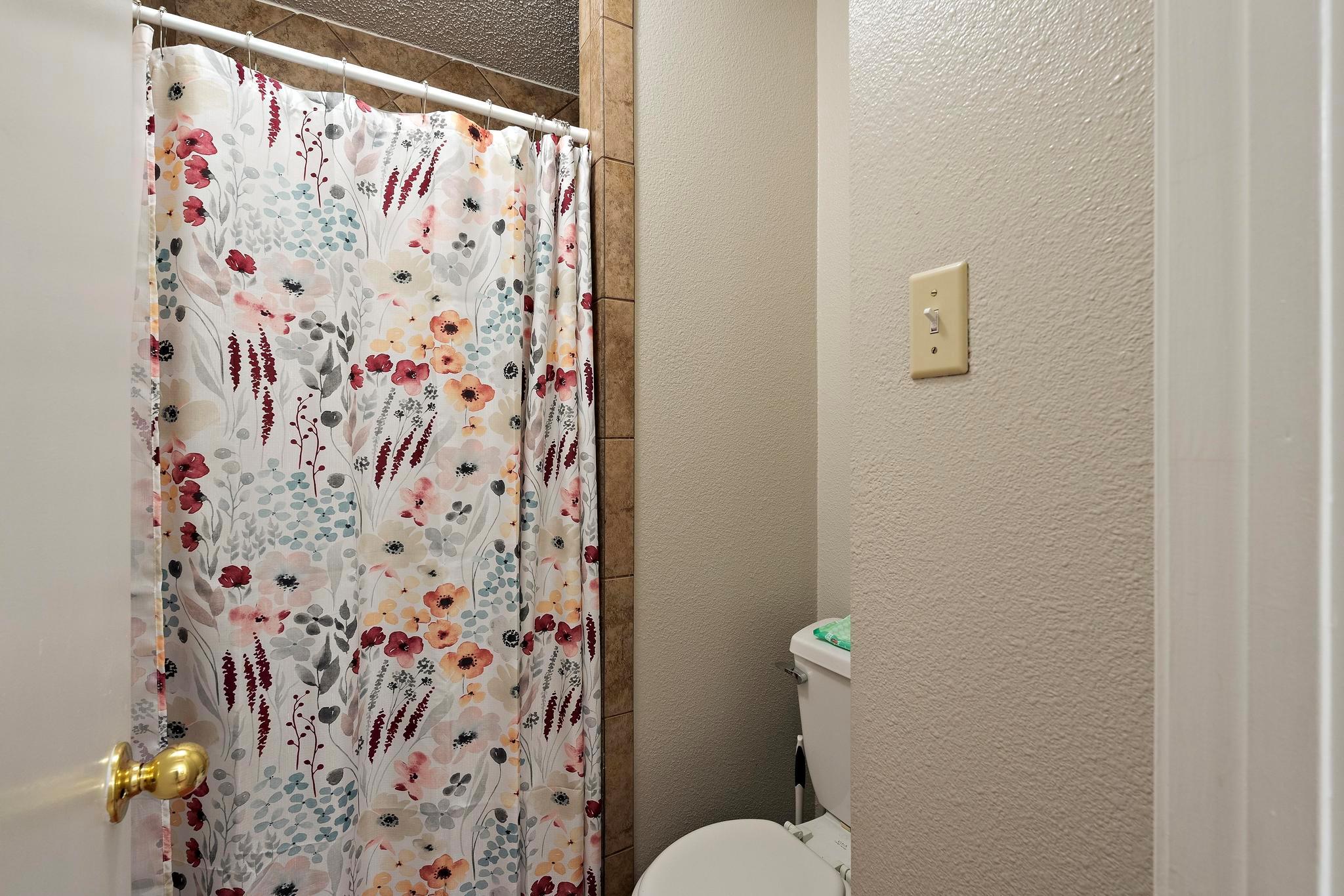 2210 Pearl St # 305, Austin, TX 78705