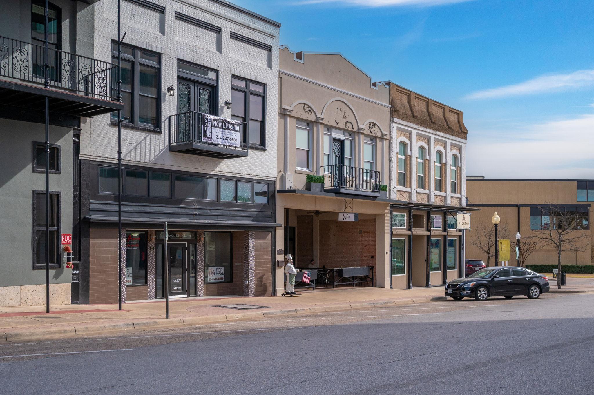 904 S 5th St, Temple, TX 76504