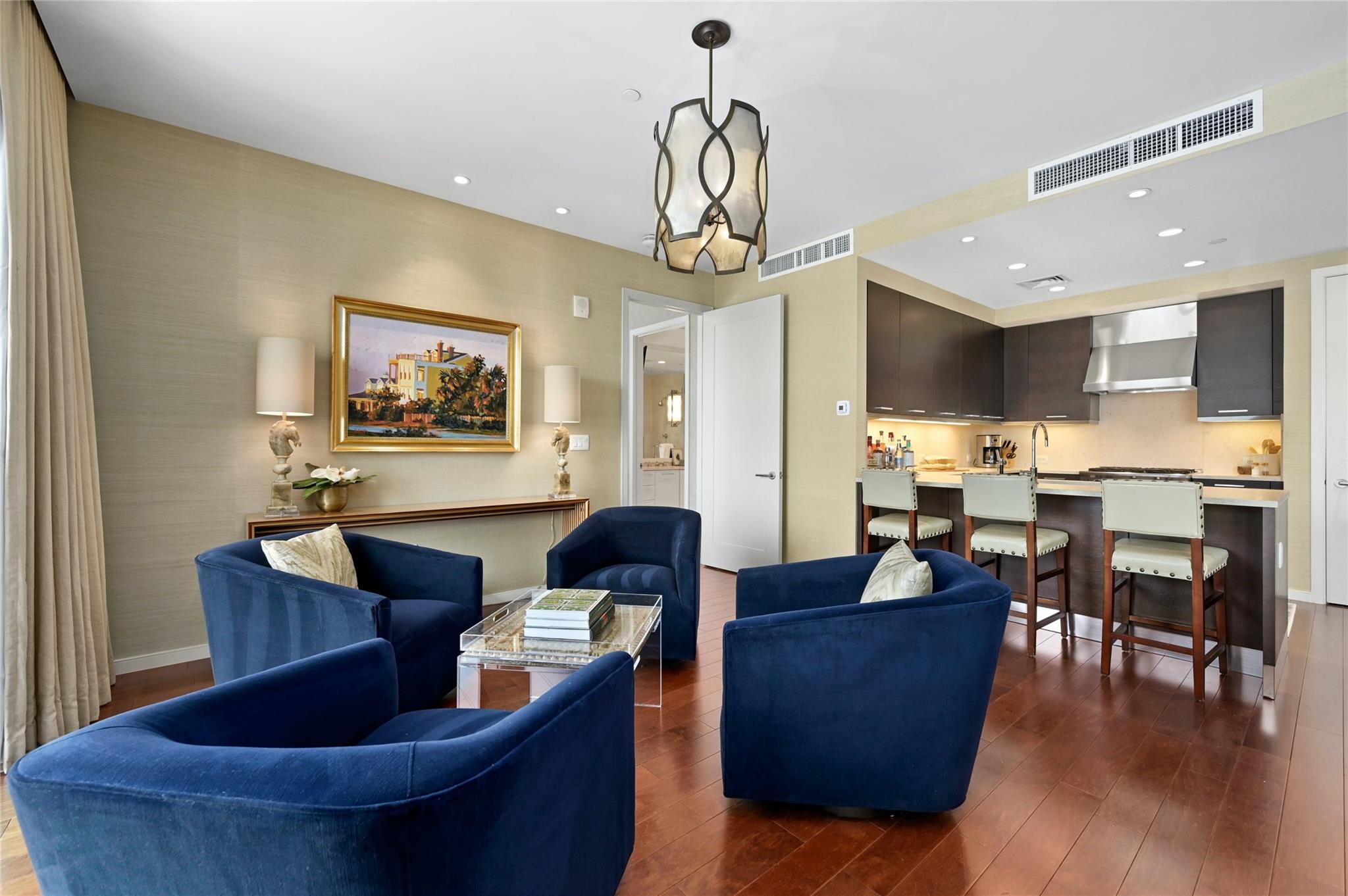 200 Congress Ave # 15A, Austin, TX 78701