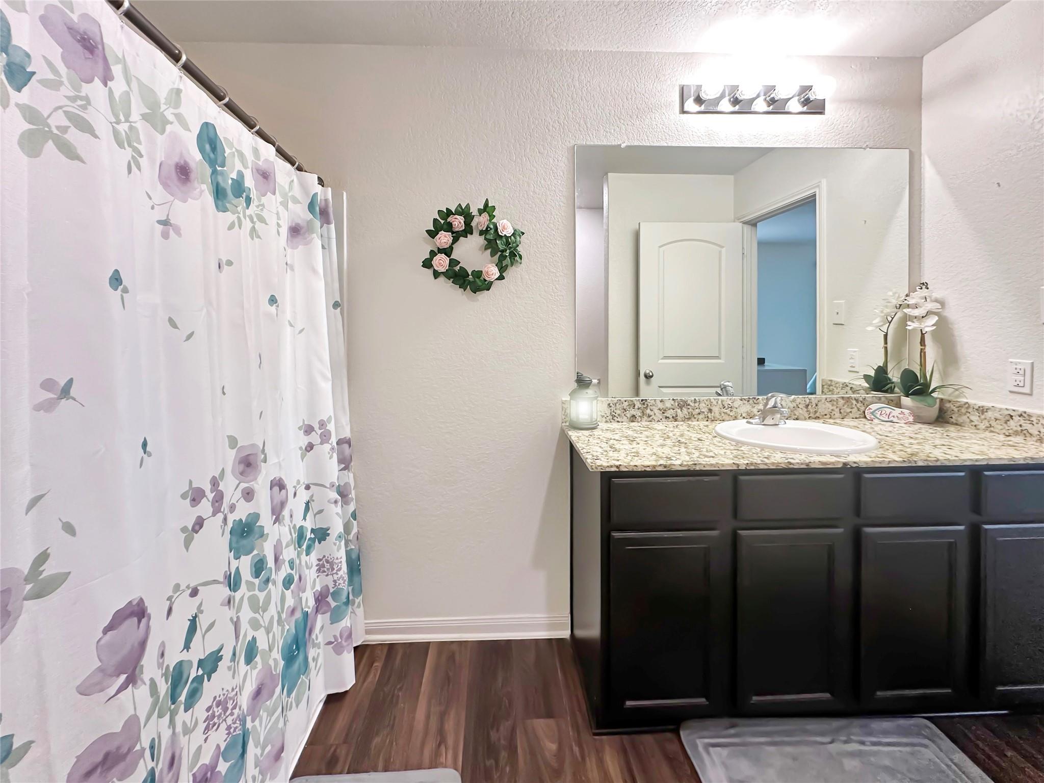 685 Yearwood Ln, Jarrell, TX 76537