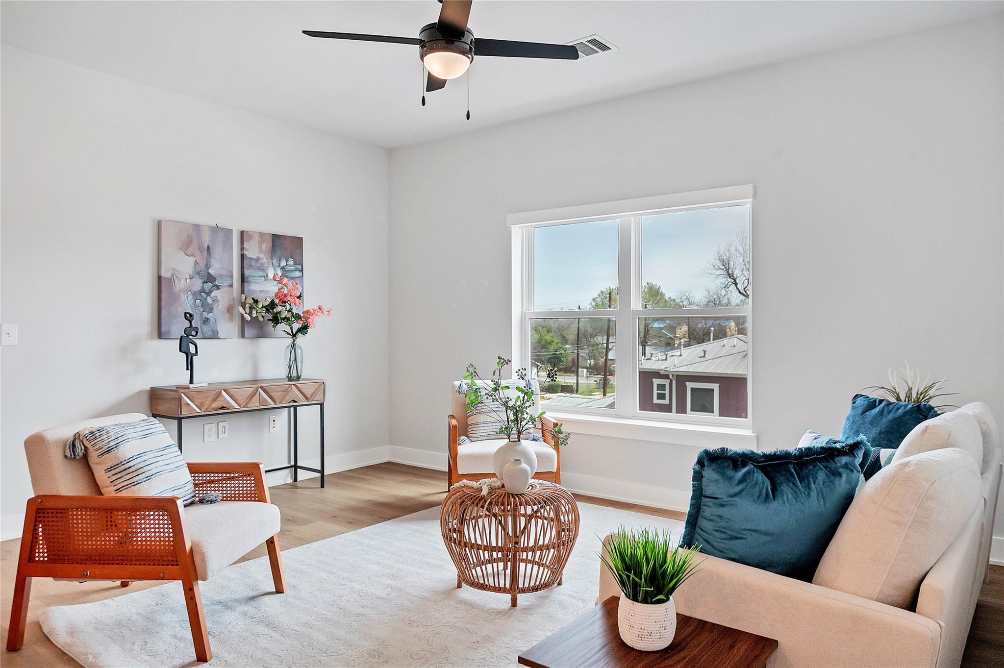 3101 Govalle Ave # 303, Austin, TX 78702