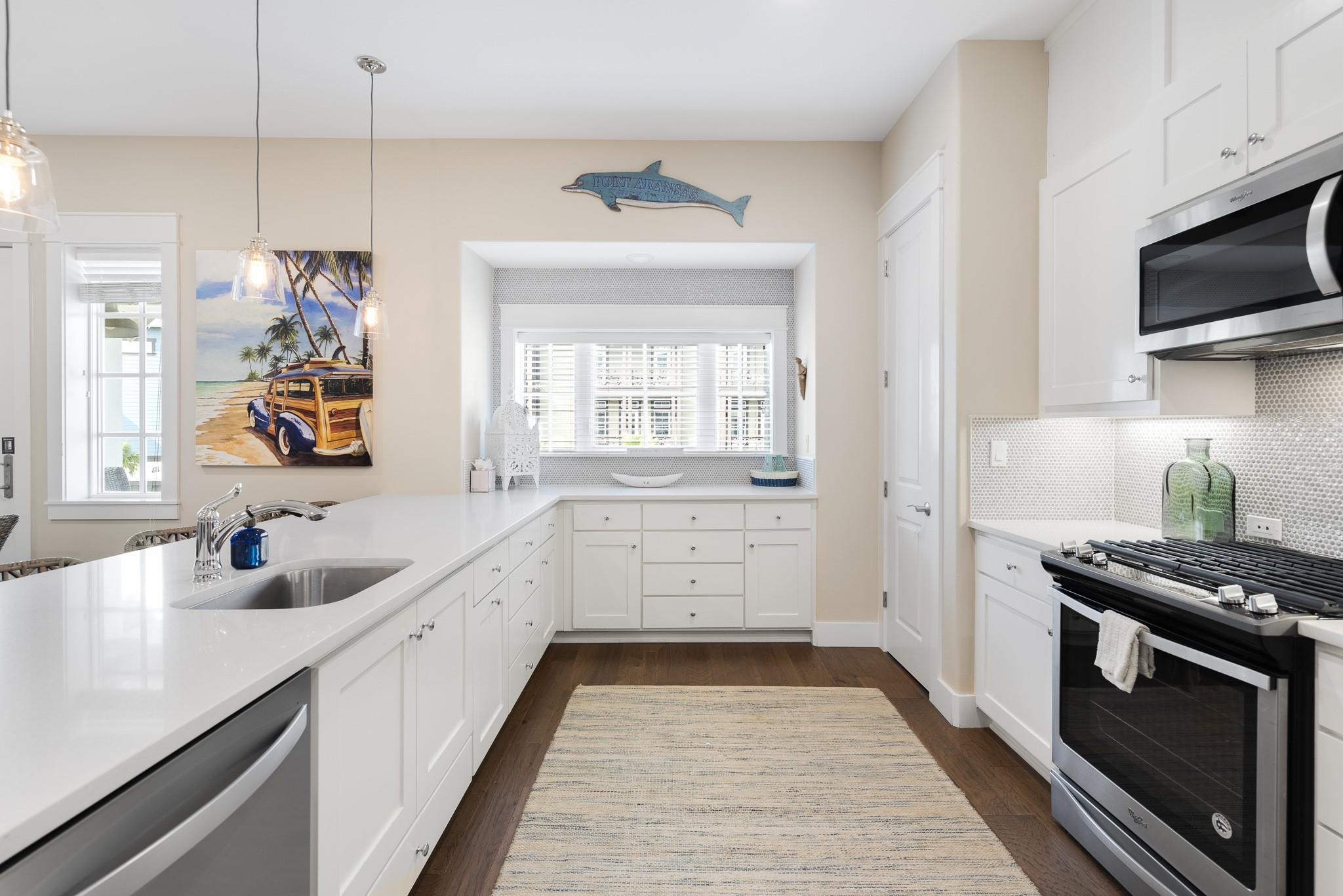 171 Sunset Ave # B, Port Aransas, TX 78418