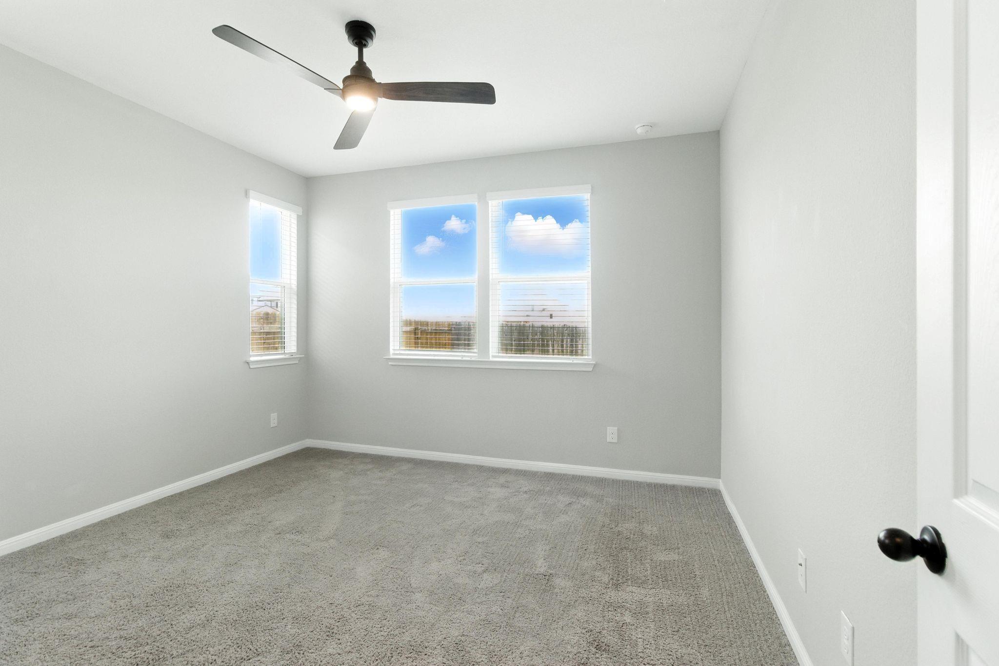 660 Seabiscuit Dr, Jarrell, TX 76537