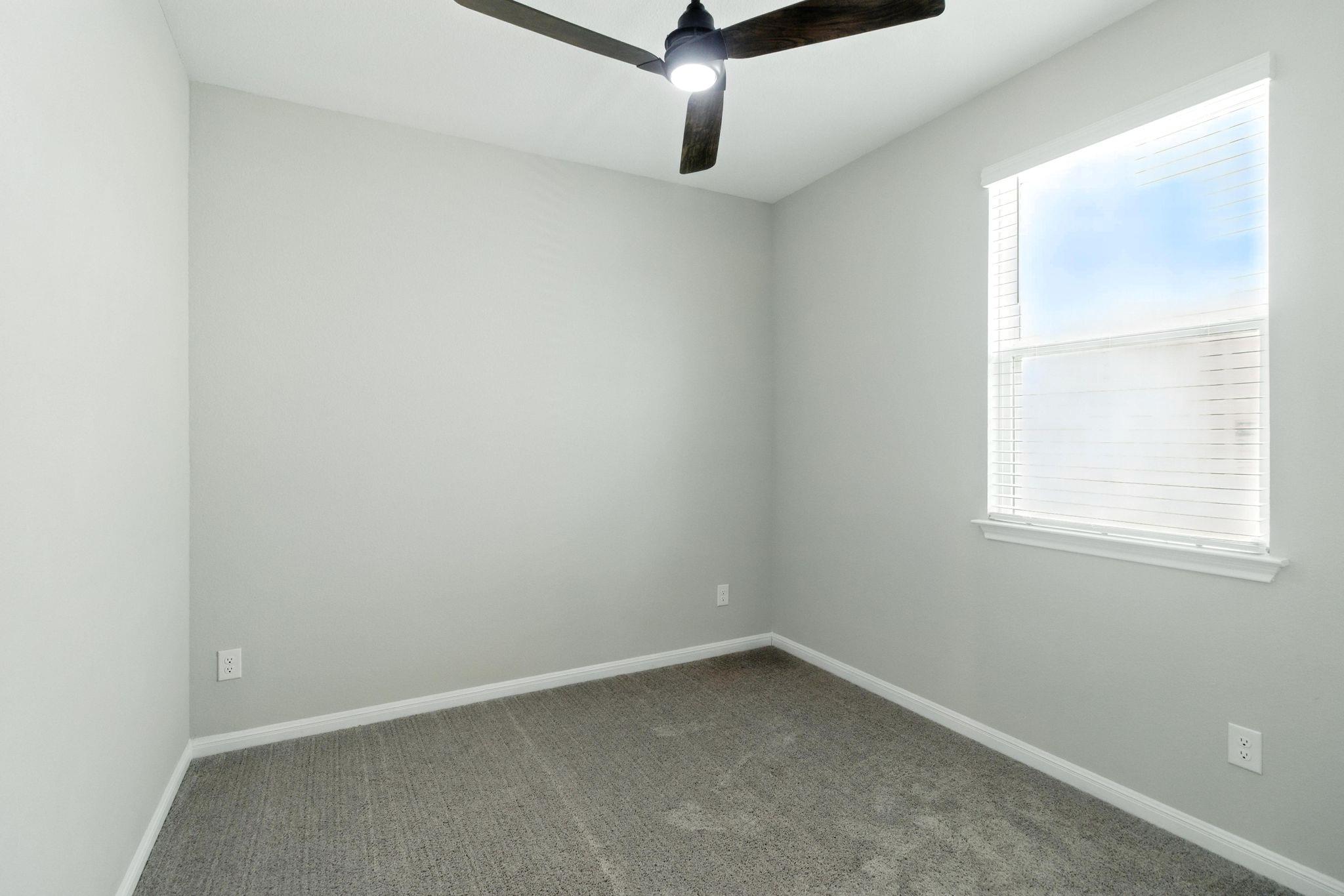 660 Seabiscuit Dr, Jarrell, TX 76537