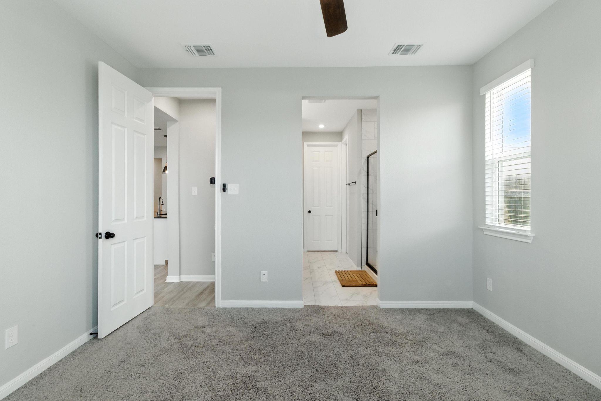 660 Seabiscuit Dr, Jarrell, TX 76537