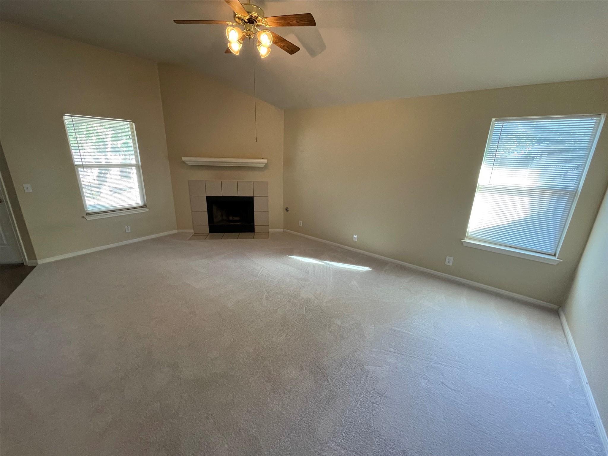 602 Losoya Ct, Hutto, TX 78634