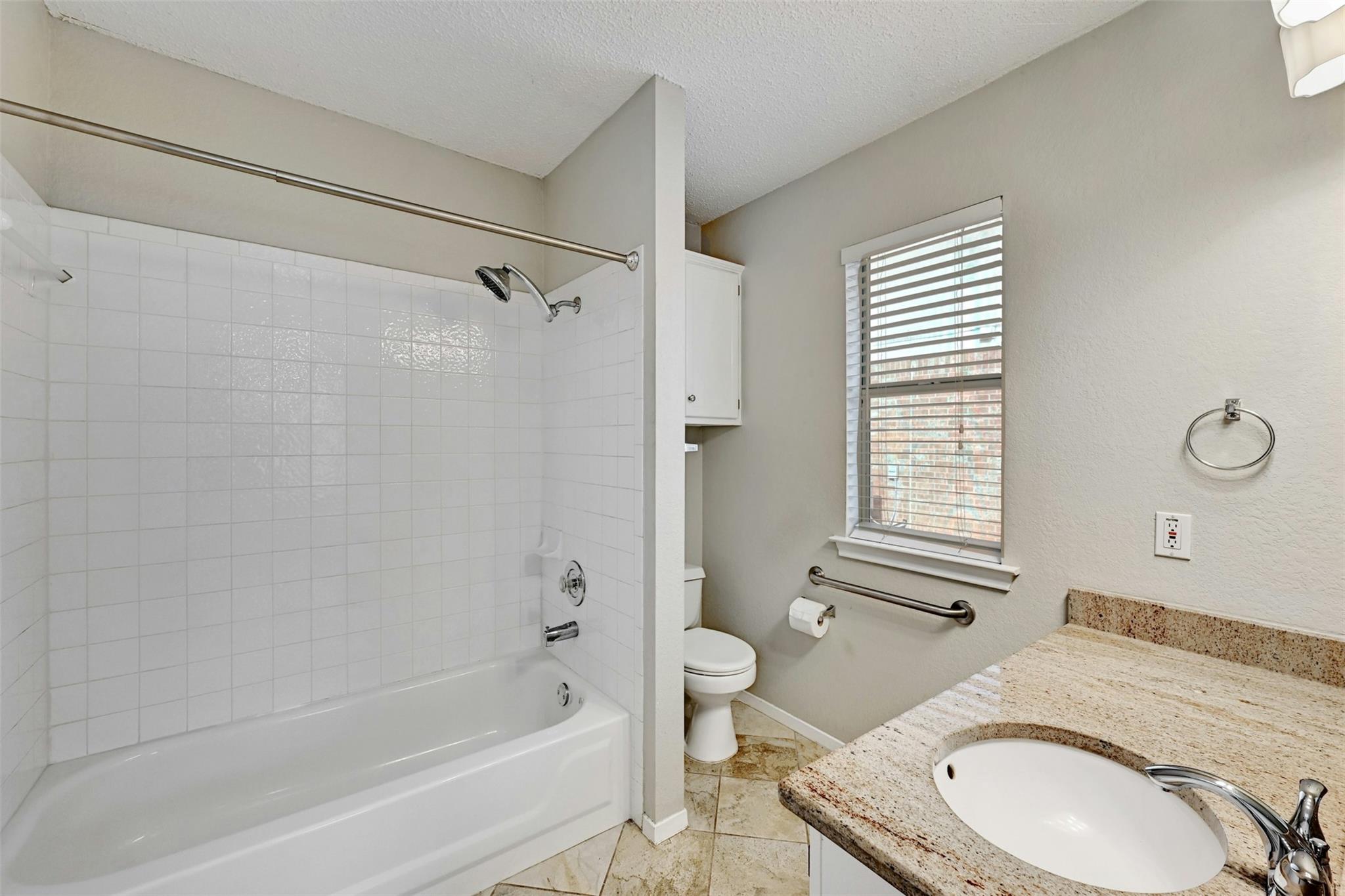 1807 Hollow Tree Blvd, Round Rock, TX 78681