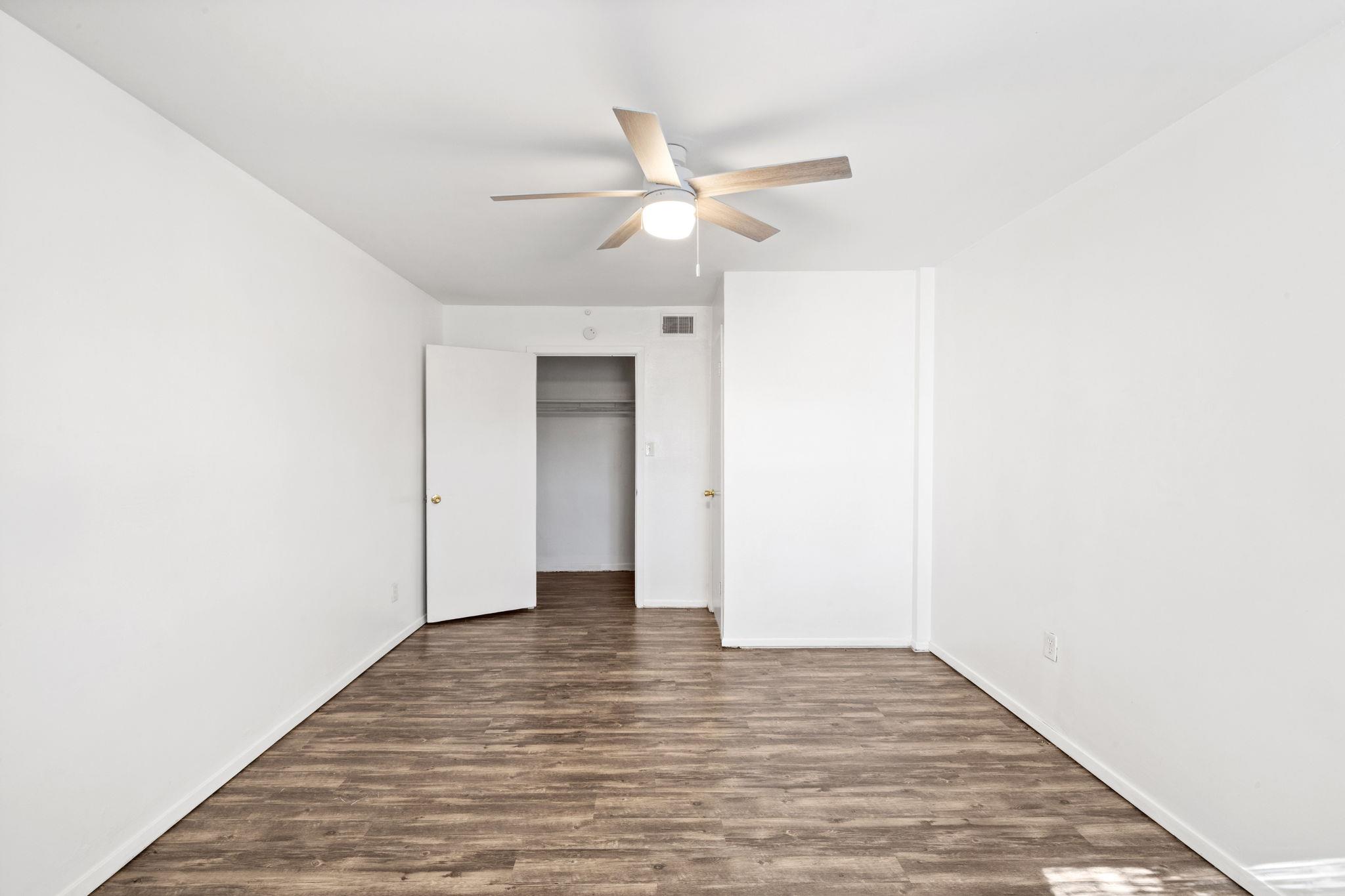 322 Oakwood Loop, San Marcos, TX 78666