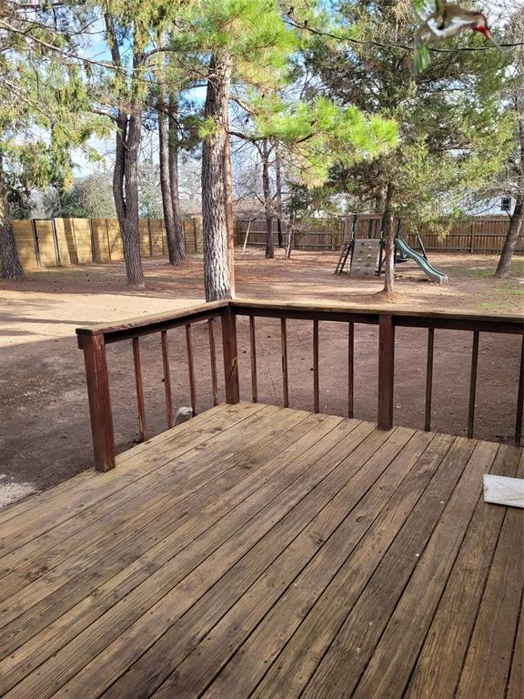 107 Rangeland Rd, Bastrop, TX 78602