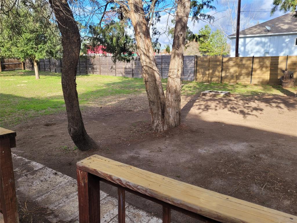 107 Rangeland Rd, Bastrop, TX 78602
