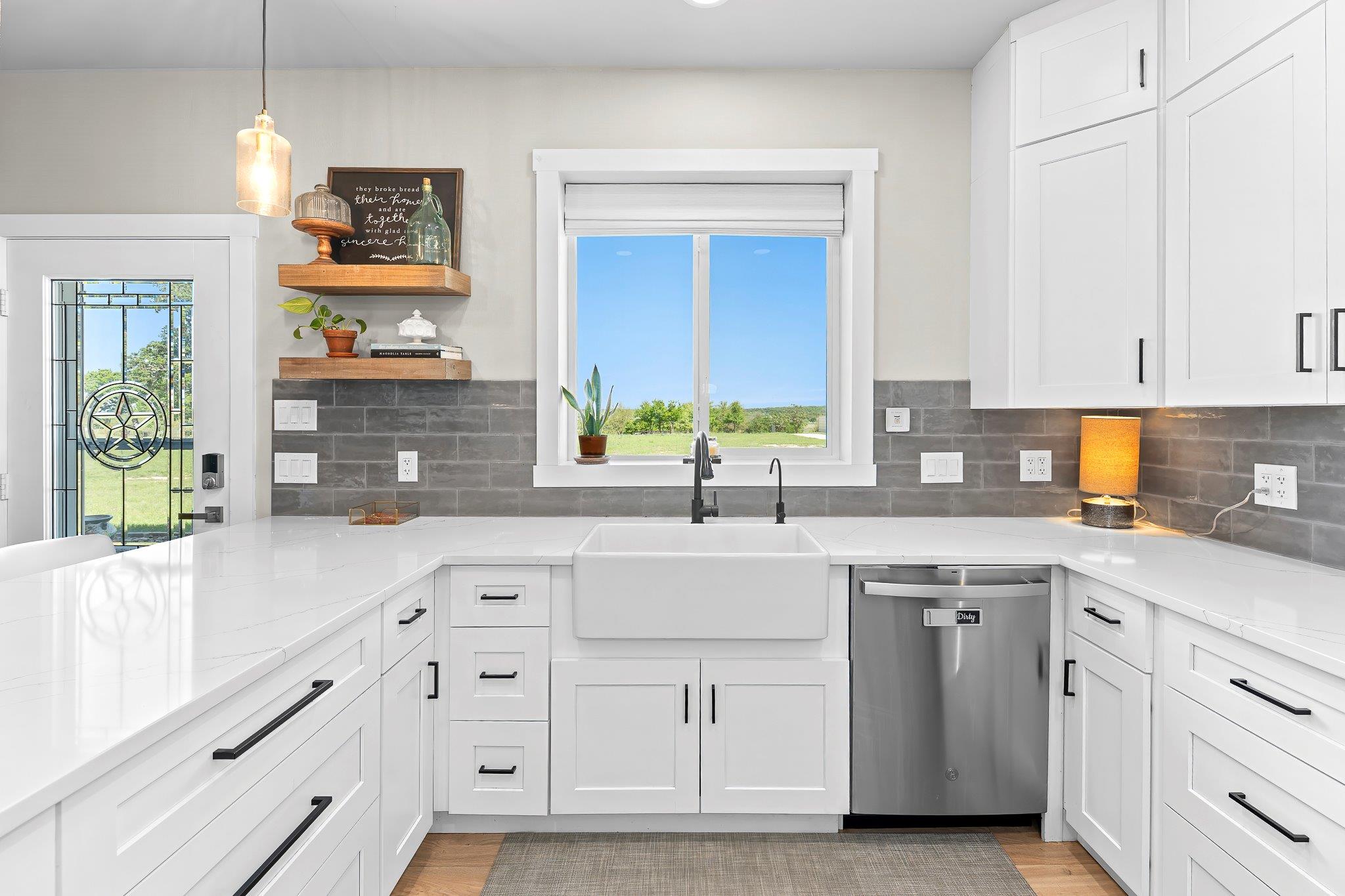 7993 W Fm 487, Florence, TX 76527