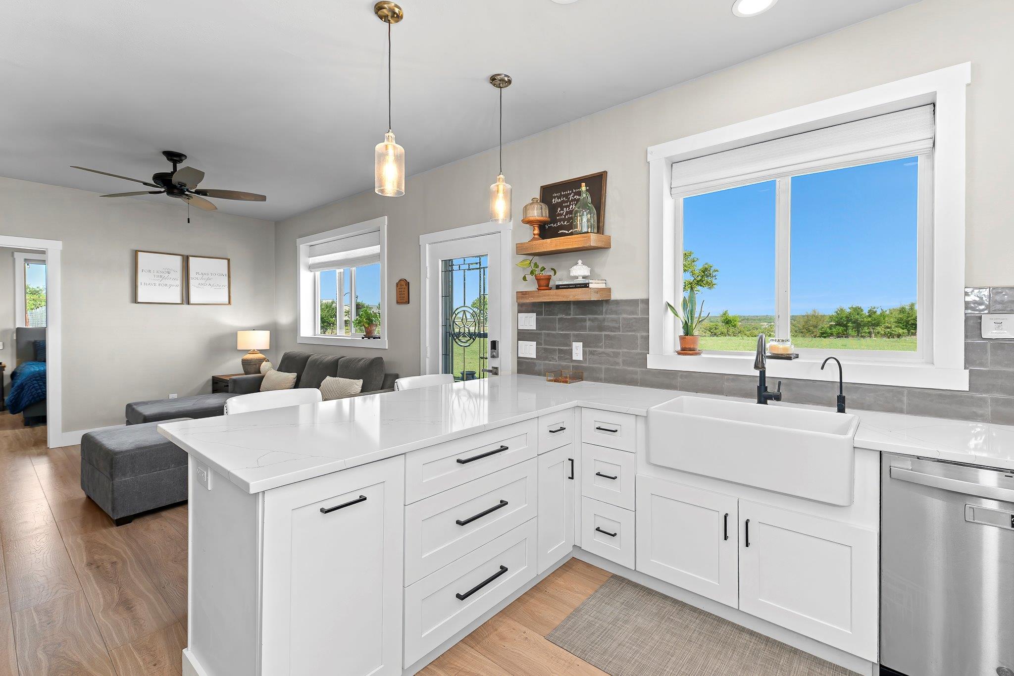 7993 W Fm 487, Florence, TX 76527