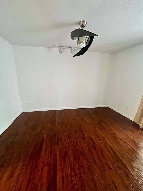 1705 Crossing Pl # 132C, Austin, TX 78741