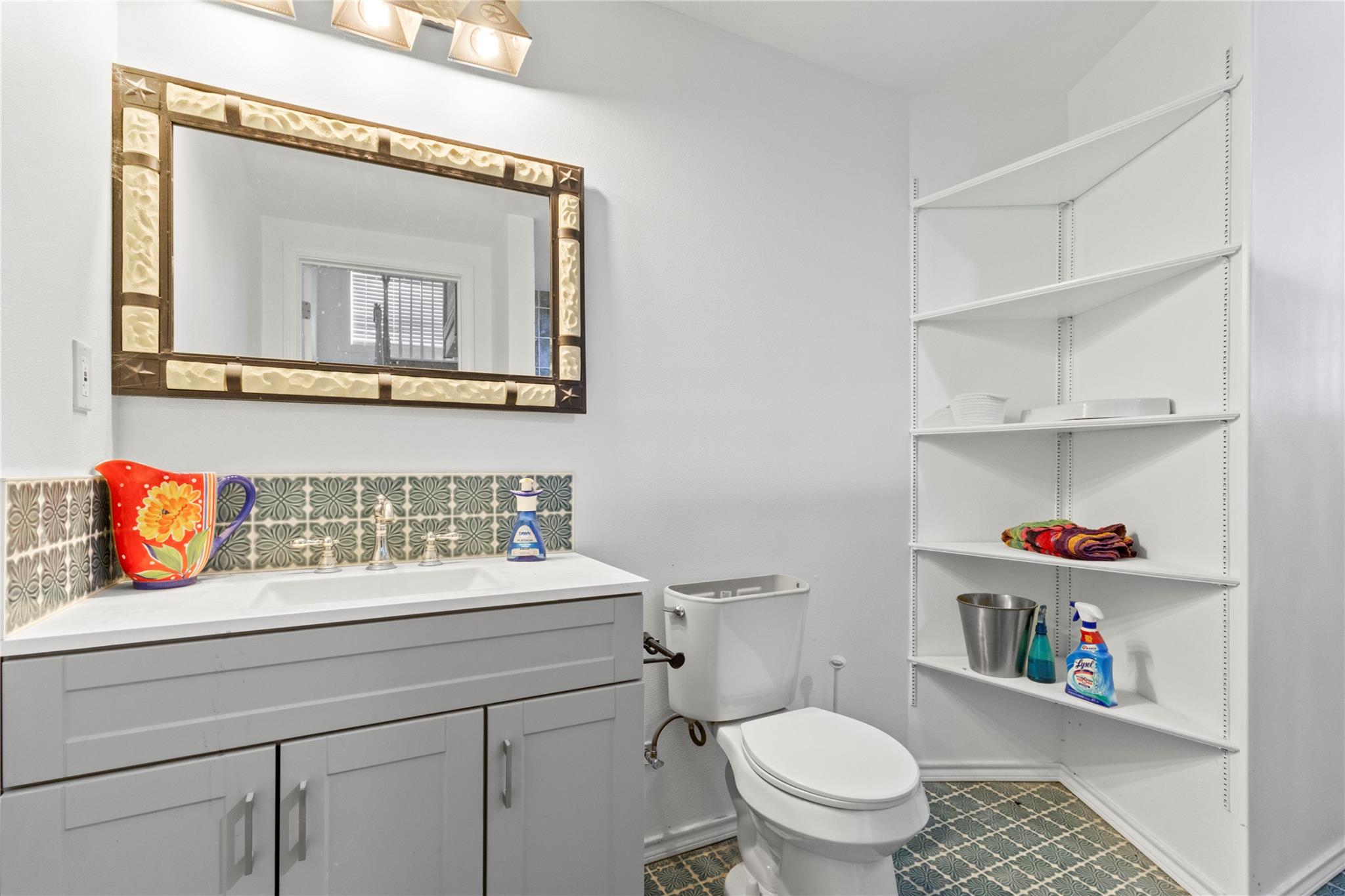 25421 Pedernales Point Dr, Spicewood, TX 78669