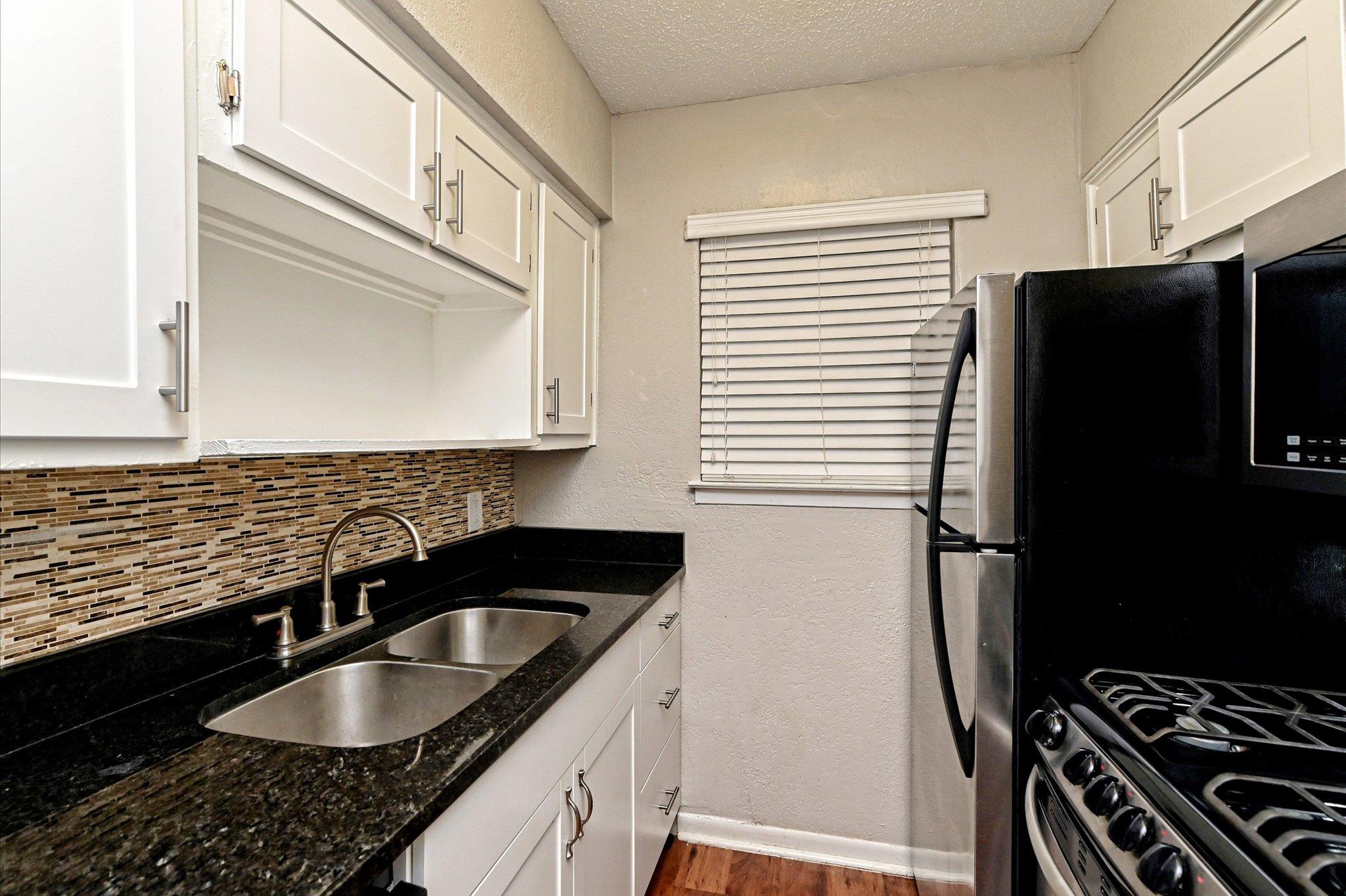 2401 Manor Rd # 120, Austin, TX 78722