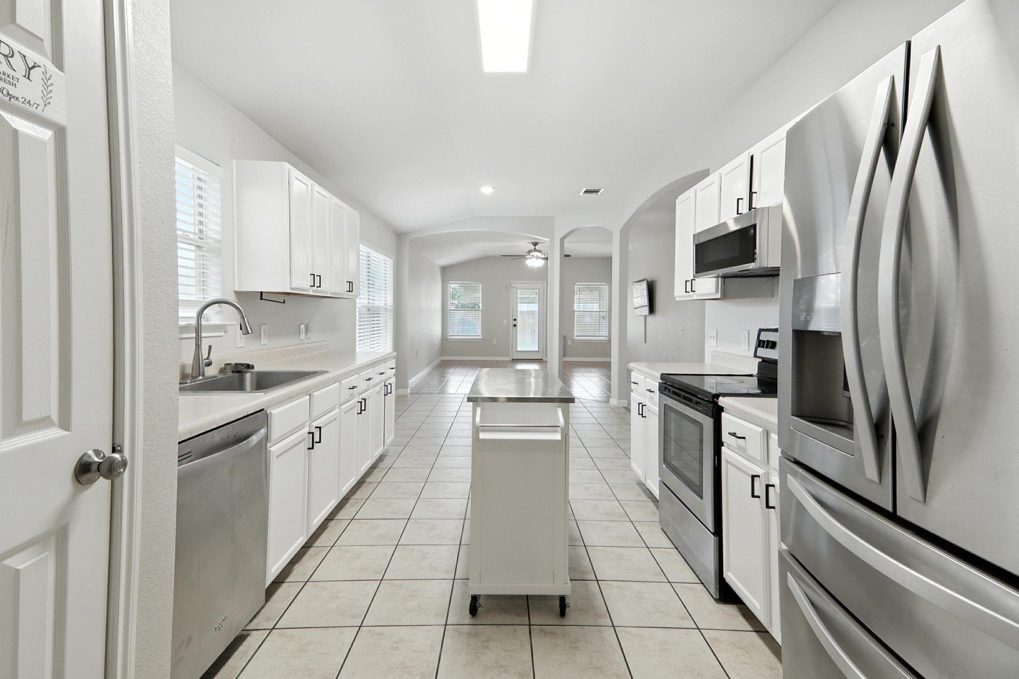 12613 Paloma Blanca Way, Del Valle, TX 78617