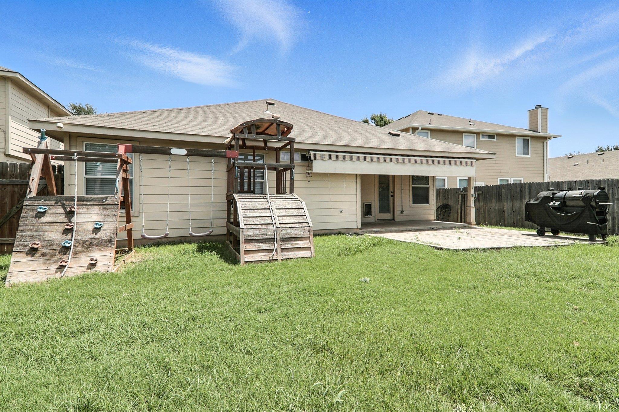 12613 Paloma Blanca Way, Del Valle, TX 78617