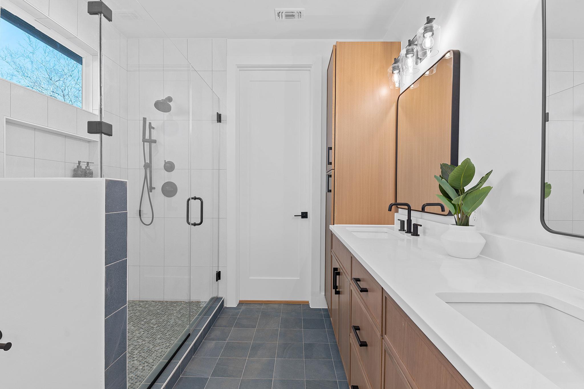 4402 Garnett St # 1, Austin, TX 78745