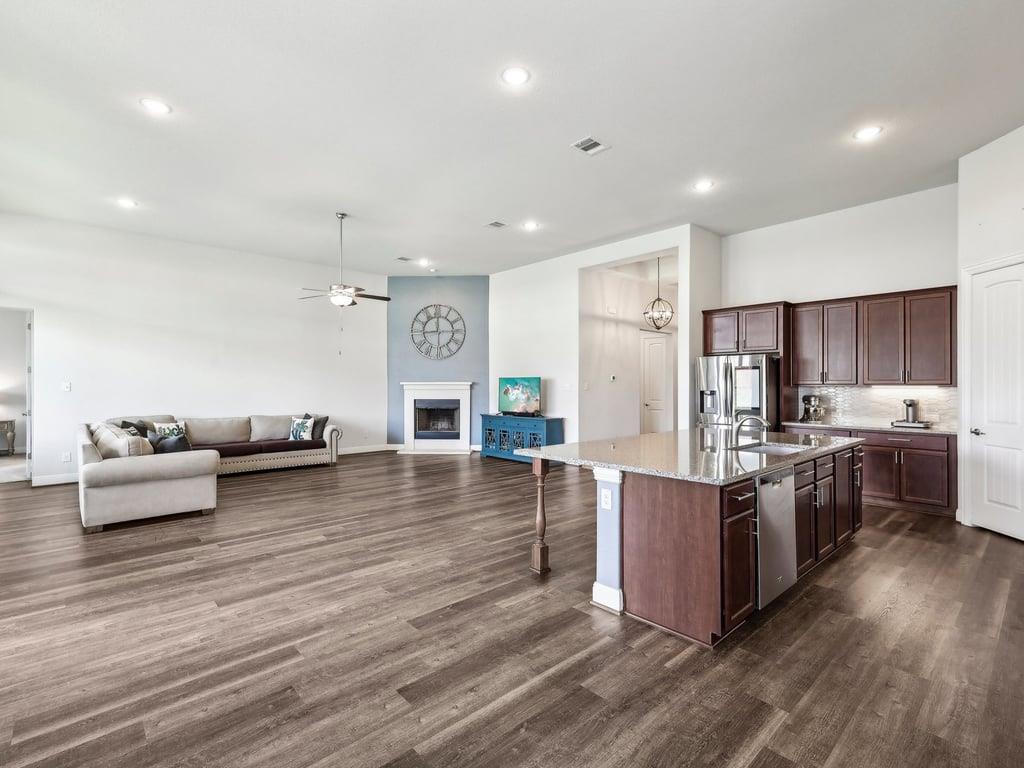 141 Bear Paw Run, Georgetown, TX 78628