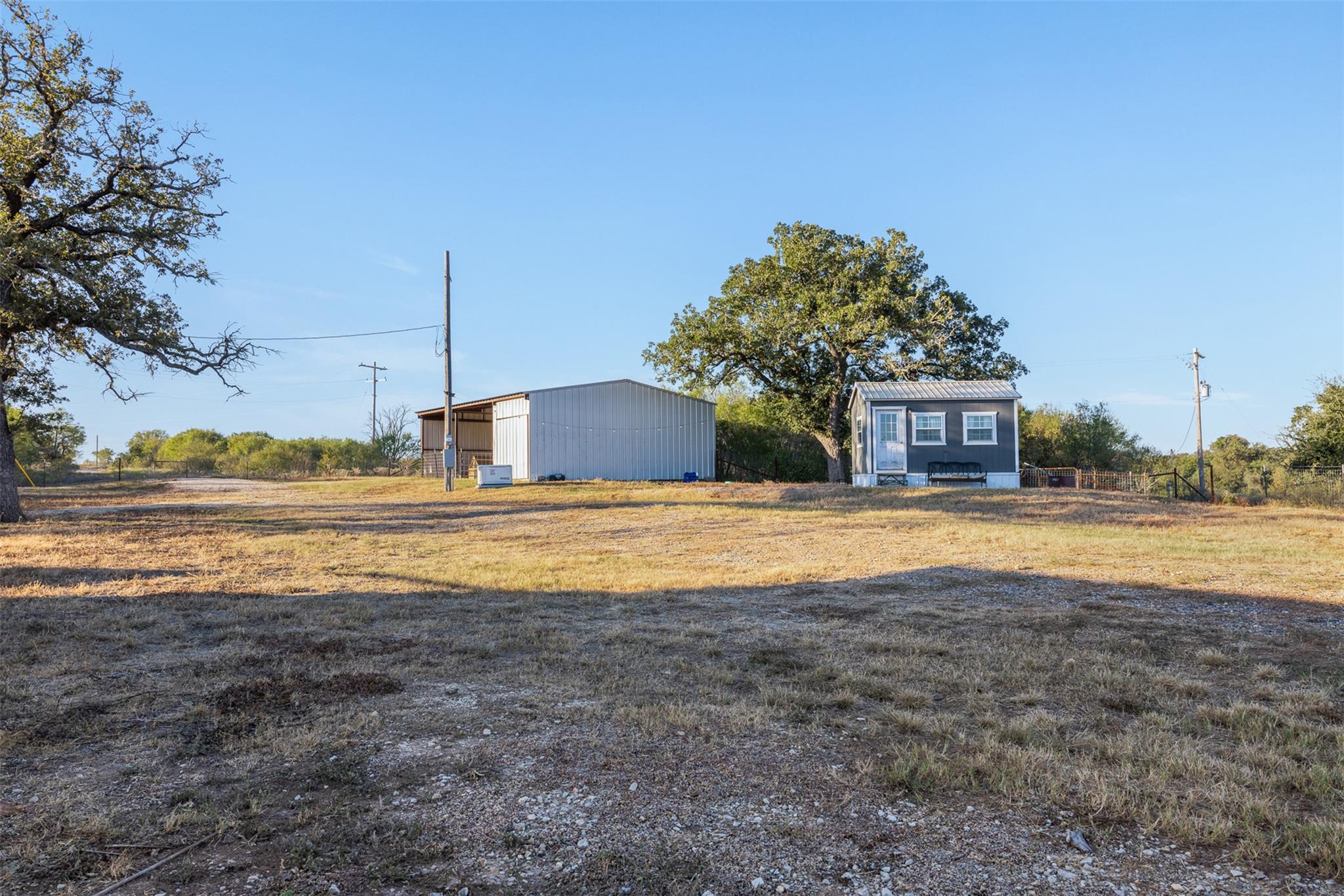 3270 Fm 671, Luling, TX 78648