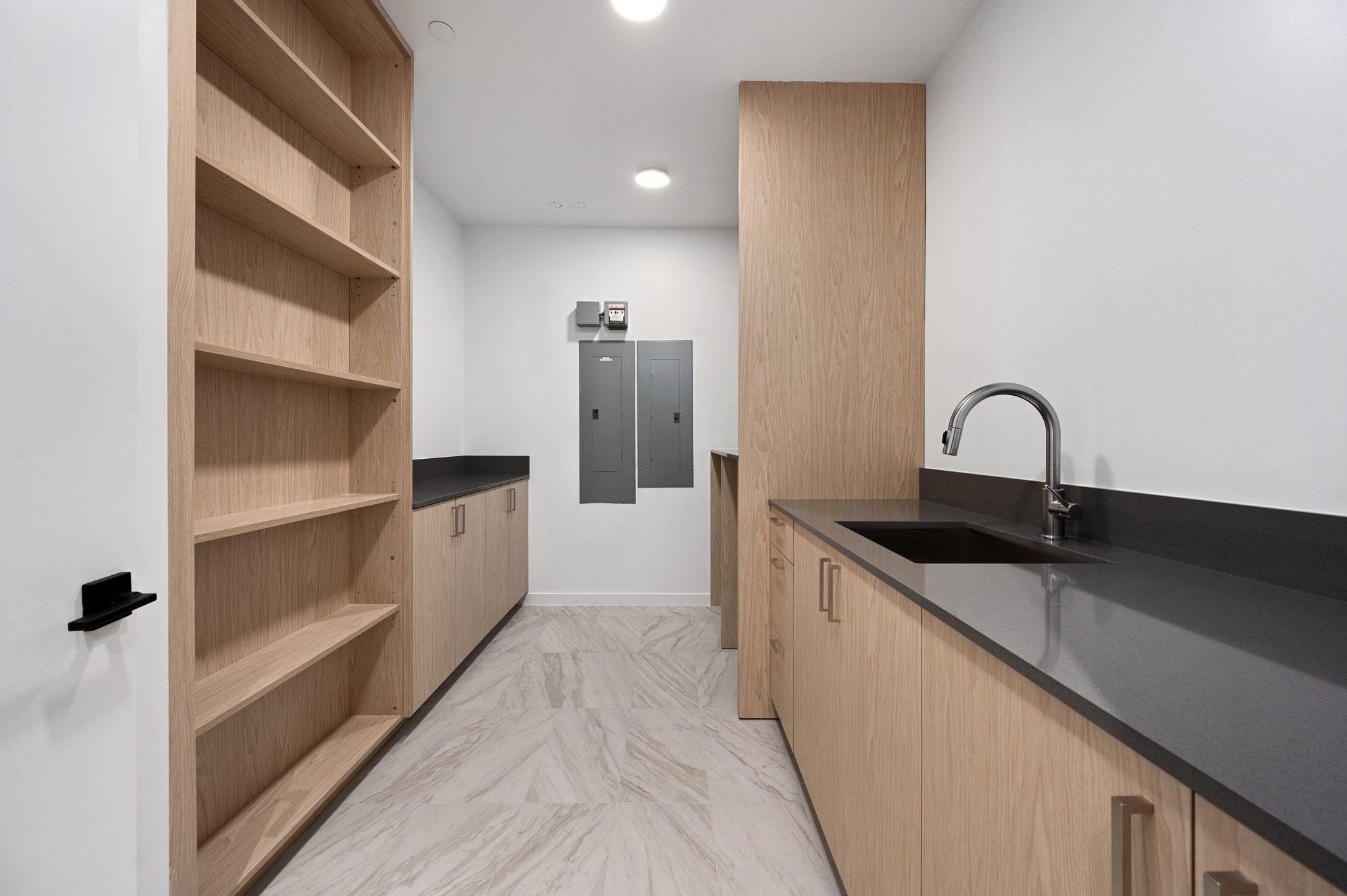 1006 Baylor St # 201, Austin, TX 78703