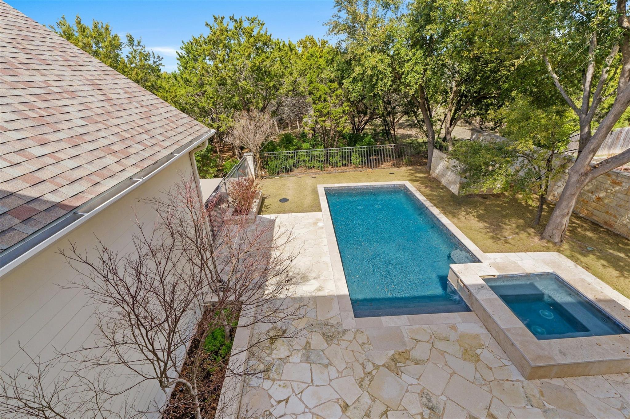 625 Robin Dale Ct, Lakeway, TX 78734