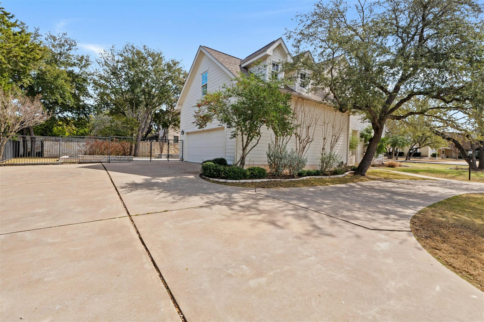 625 Robin Dale Ct, Lakeway, TX 78734