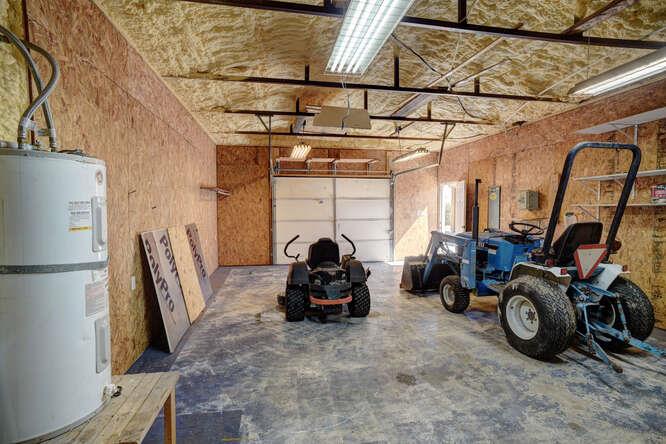 120 Lariat Ct, Bastrop, TX 78602