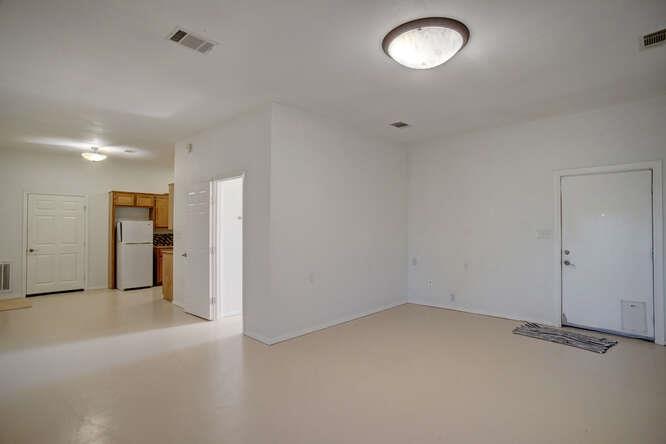 120 Lariat Ct, Bastrop, TX 78602