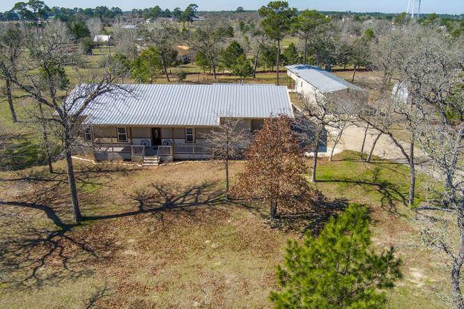 120 Lariat Ct, Bastrop, TX 78602