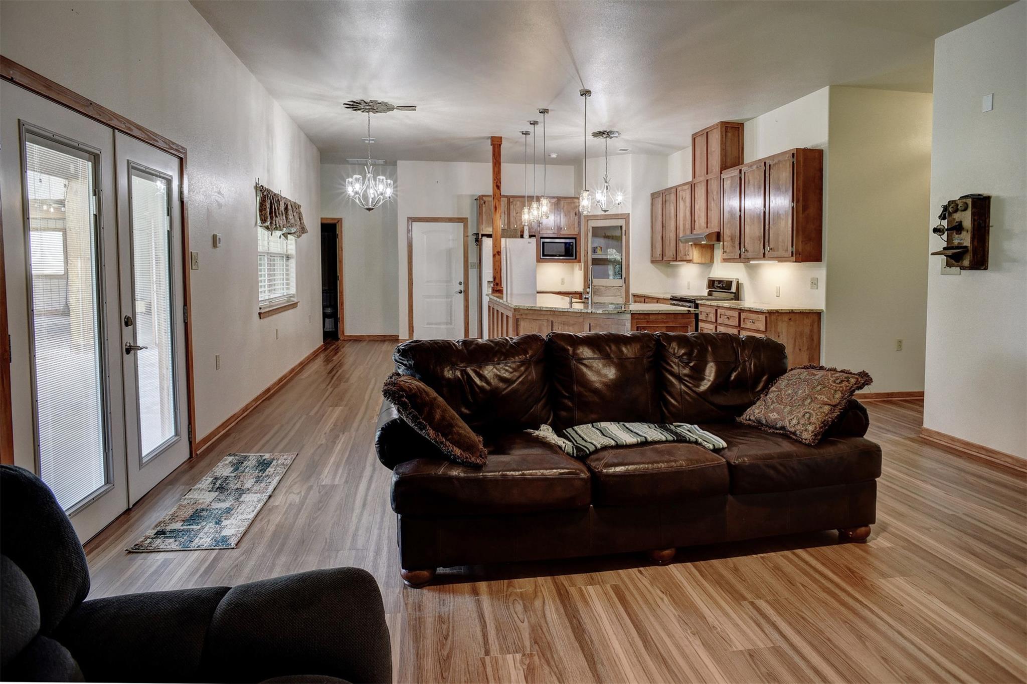 120 Lariat Ct, Bastrop, TX 78602