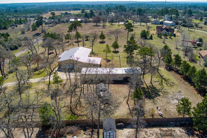 120 Lariat Ct, Bastrop, TX 78602