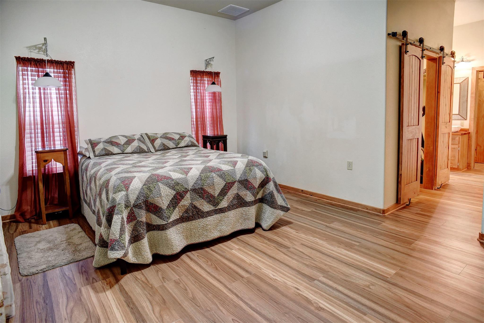 120 Lariat Ct, Bastrop, TX 78602