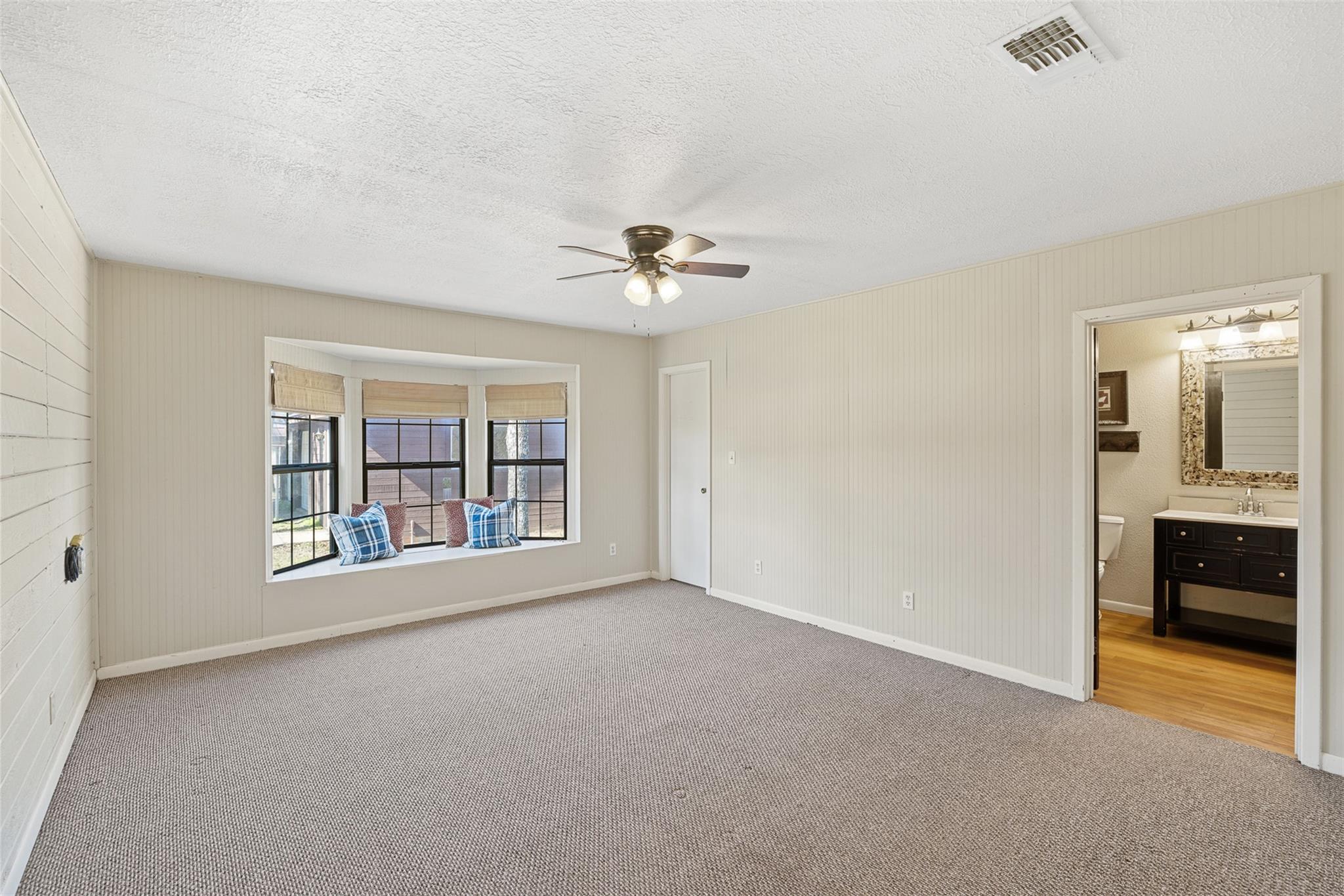 1949 County Road 347 Loop, Gause, TX 77857