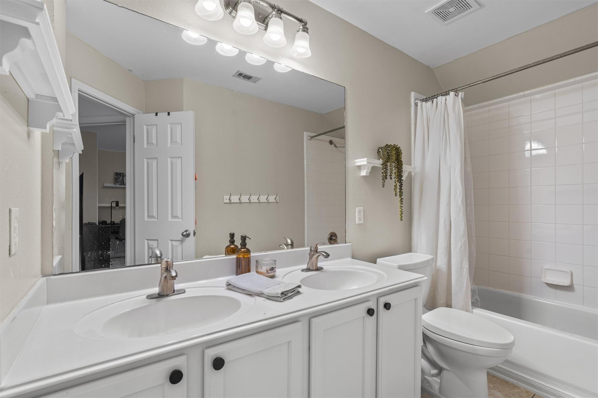 1617 Shady Hillside Pass, Round Rock, TX 78665
