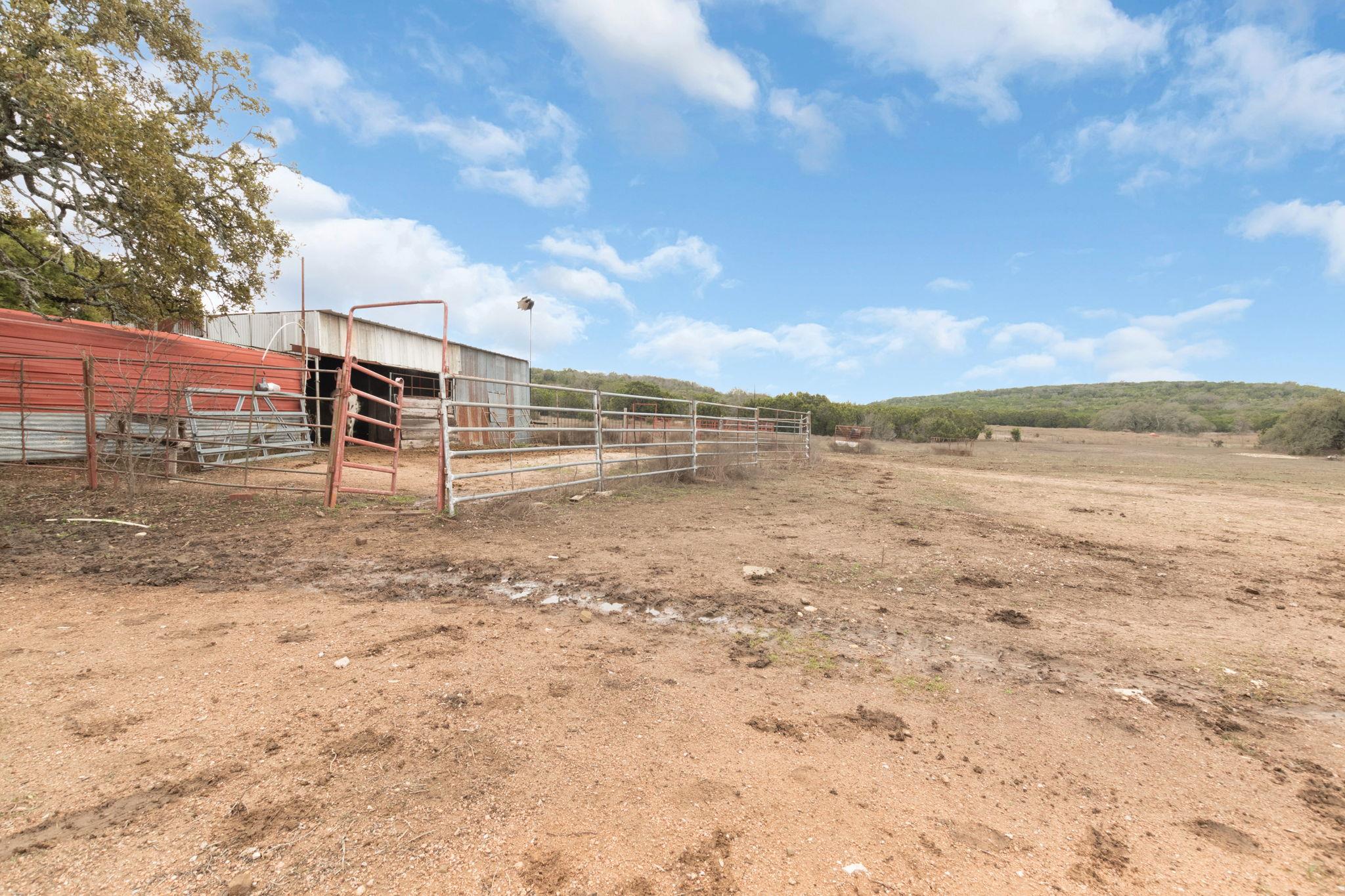 425 Cedar Break Ln, Burnet, TX 78611