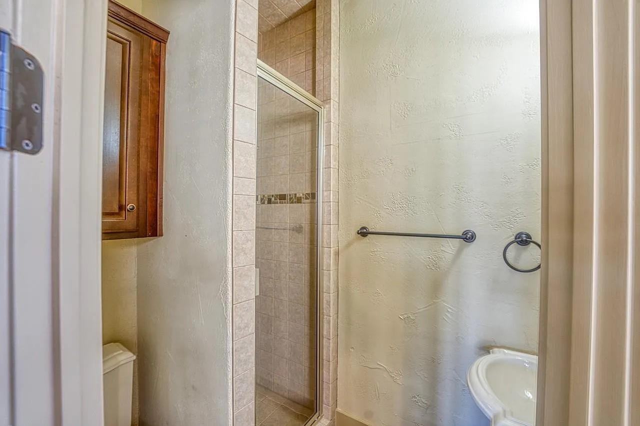 102 Maravilla Way, Horseshoe Bay, TX 78657
