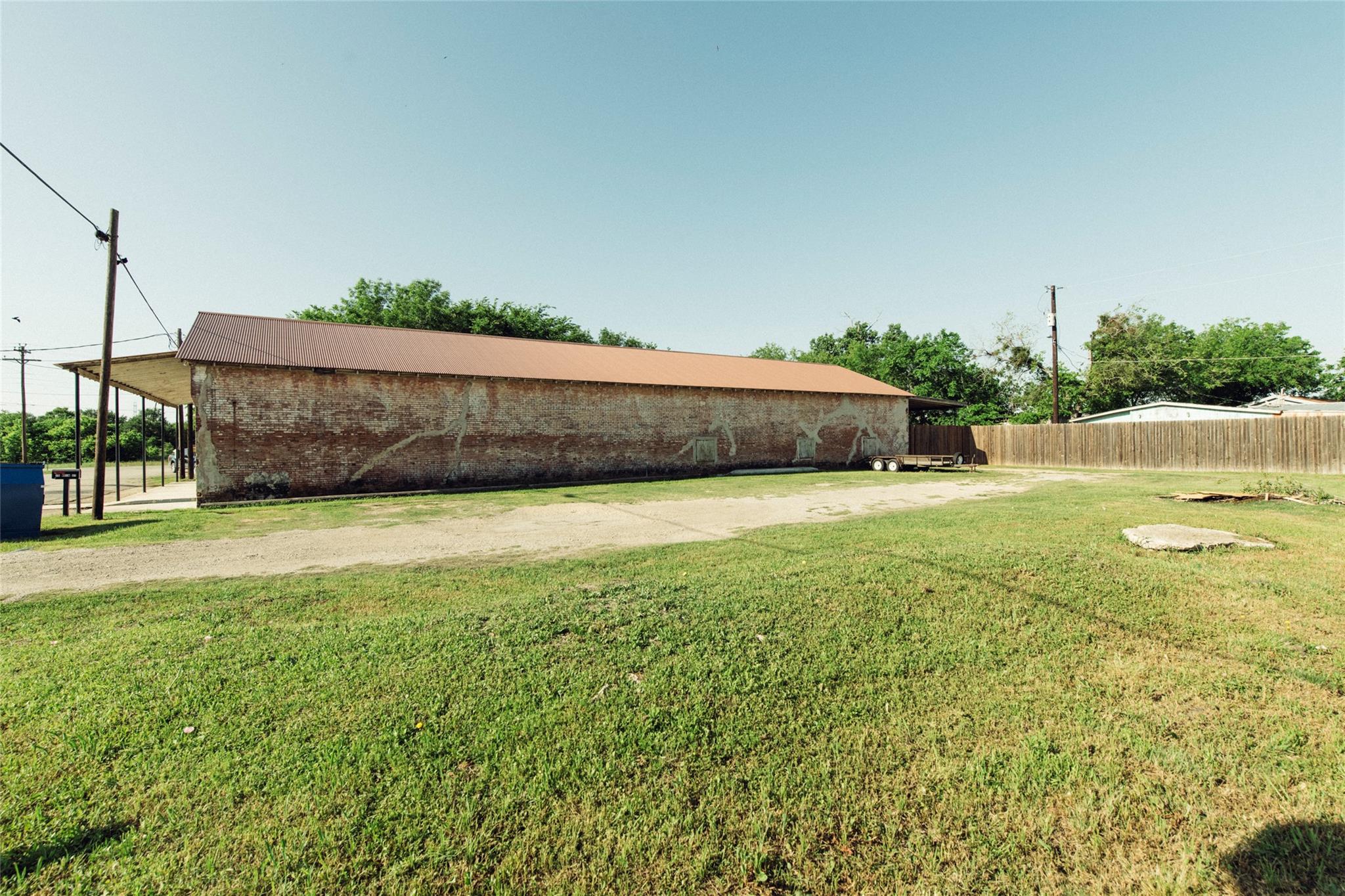 75 Main St, Maxwell, TX 78656