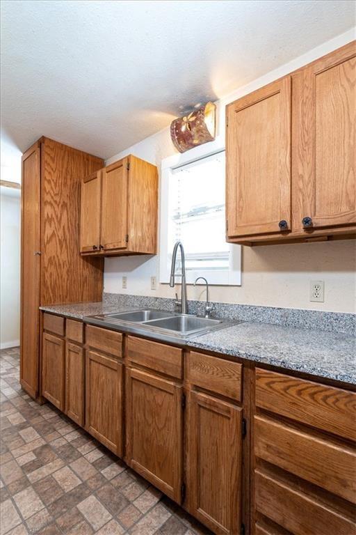 461 Skyline Rdg, San Marcos, TX 78666