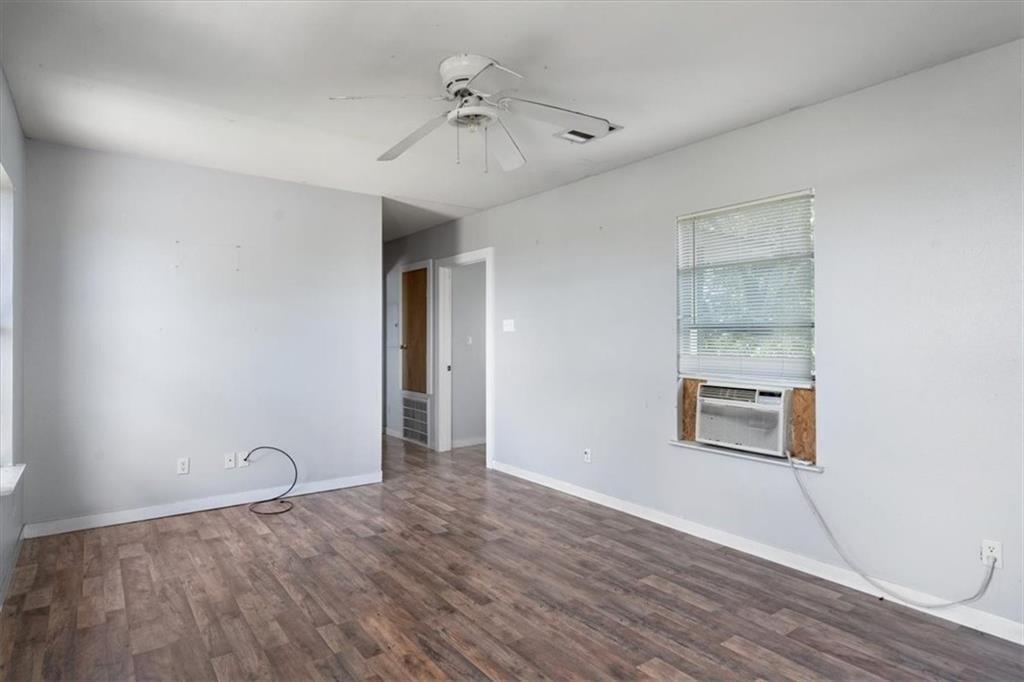 461 Skyline Rdg, San Marcos, TX 78666
