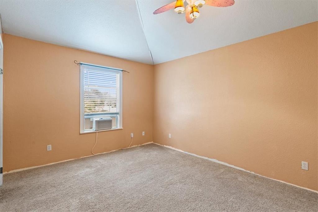 461 Skyline Rdg, San Marcos, TX 78666