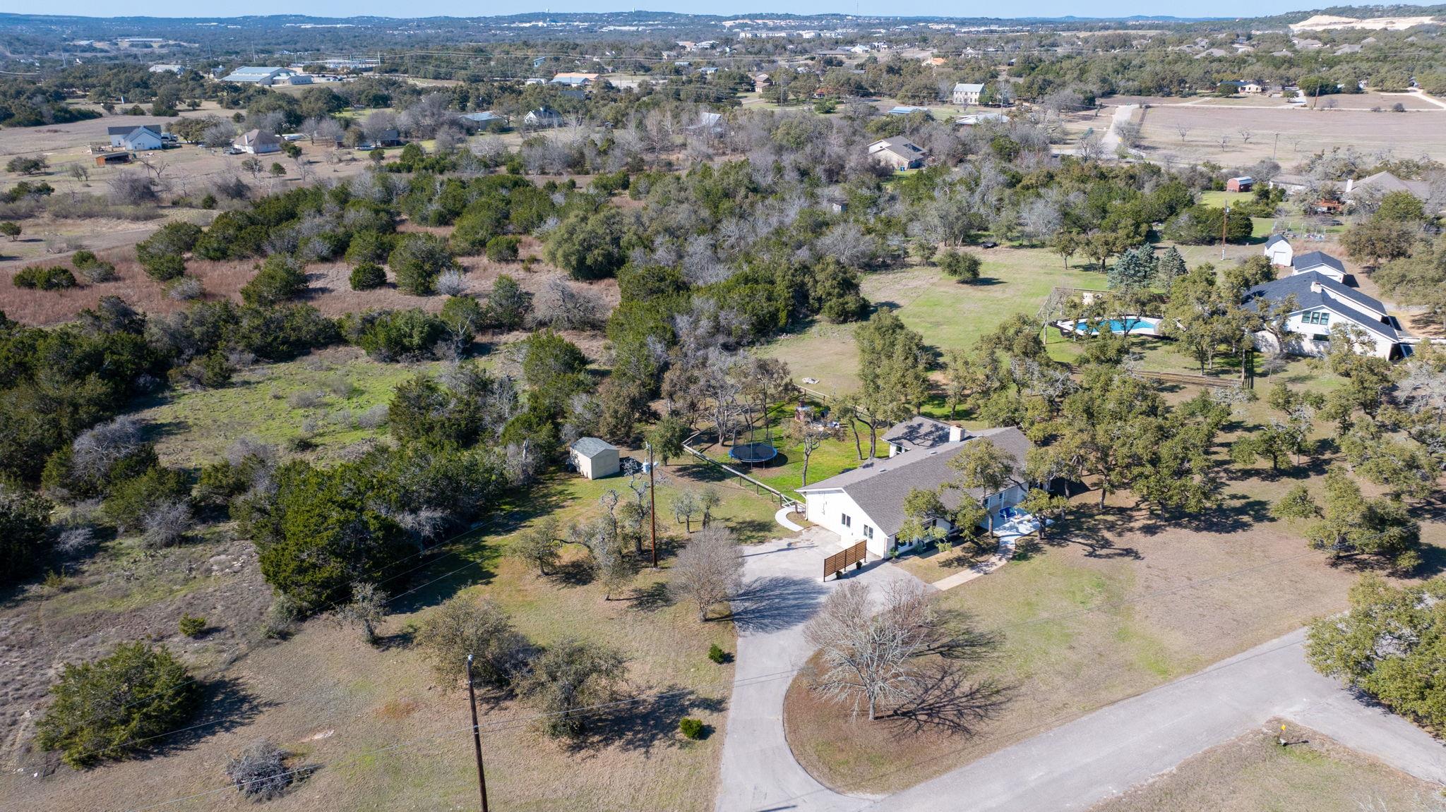 521 Springwood Rd, Dripping Springs, TX 78620