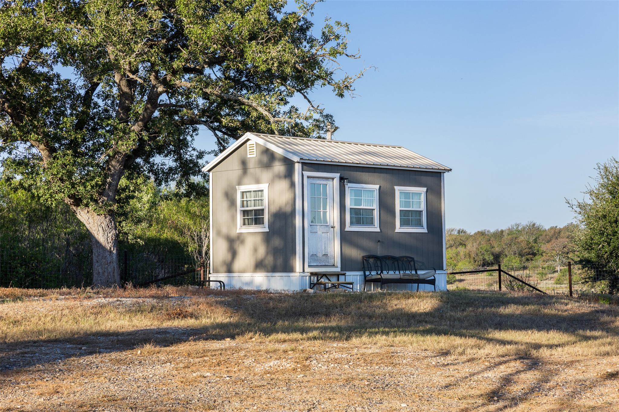 3270 Fm 671, Luling, TX 78648