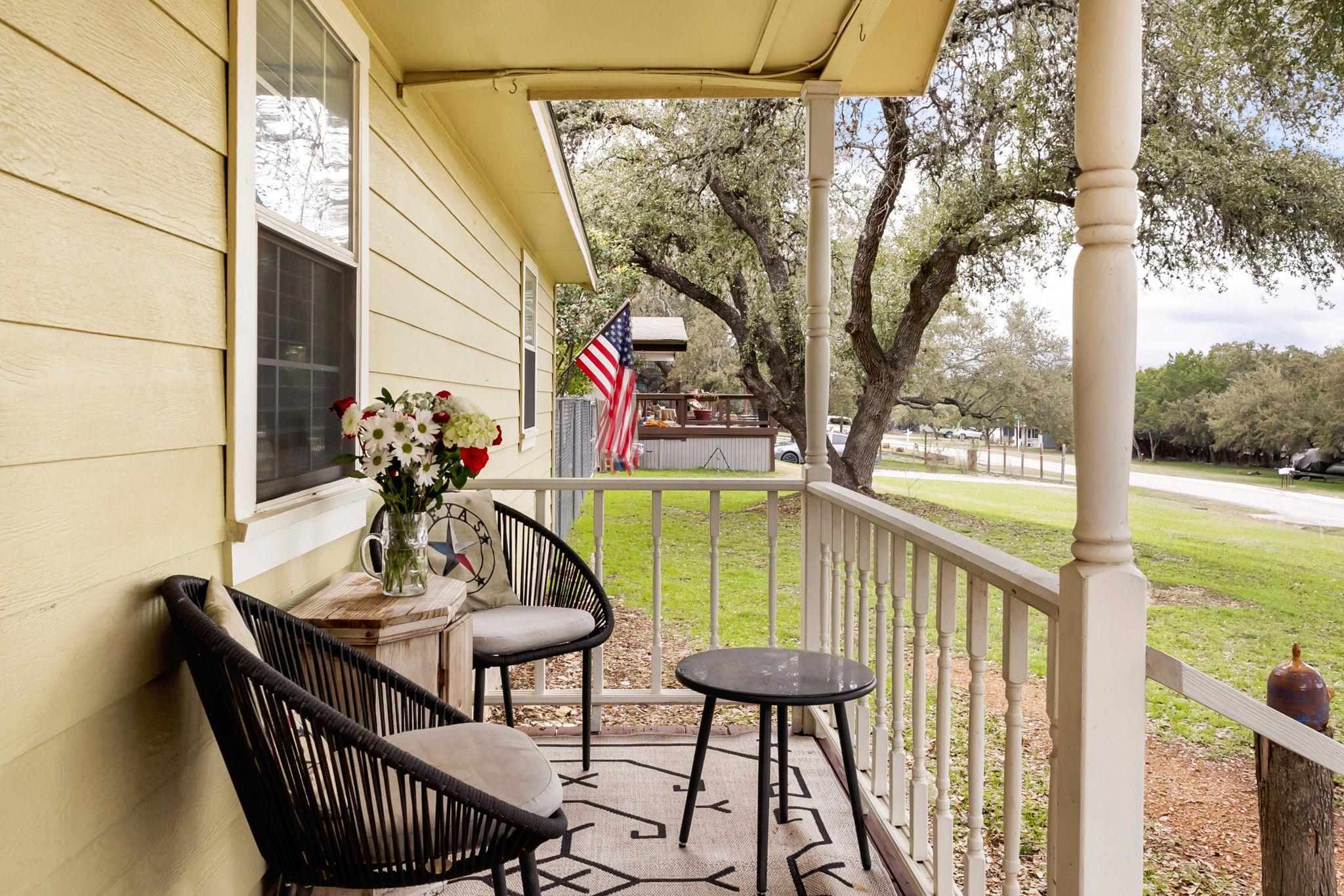 1143 Dawnridge Dr, Canyon Lake, TX 78133