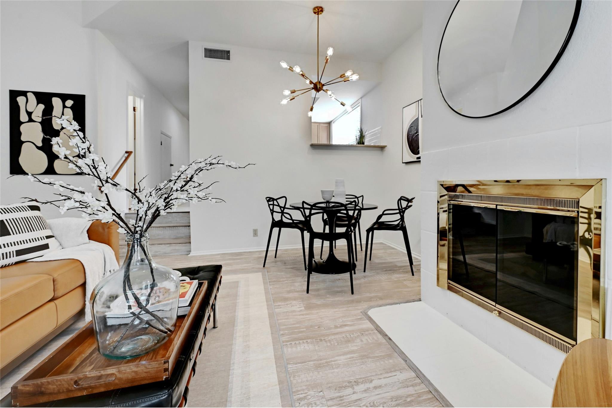 8102 Baywood Dr # A, Austin, TX 78759