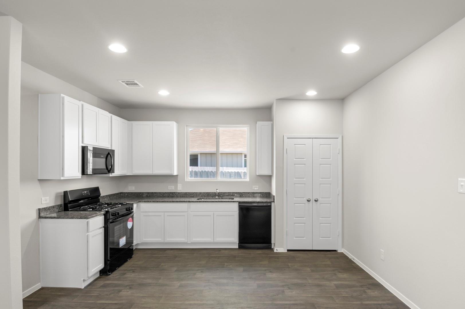 3051 Winding Creek Rd, Kyle, TX 78640