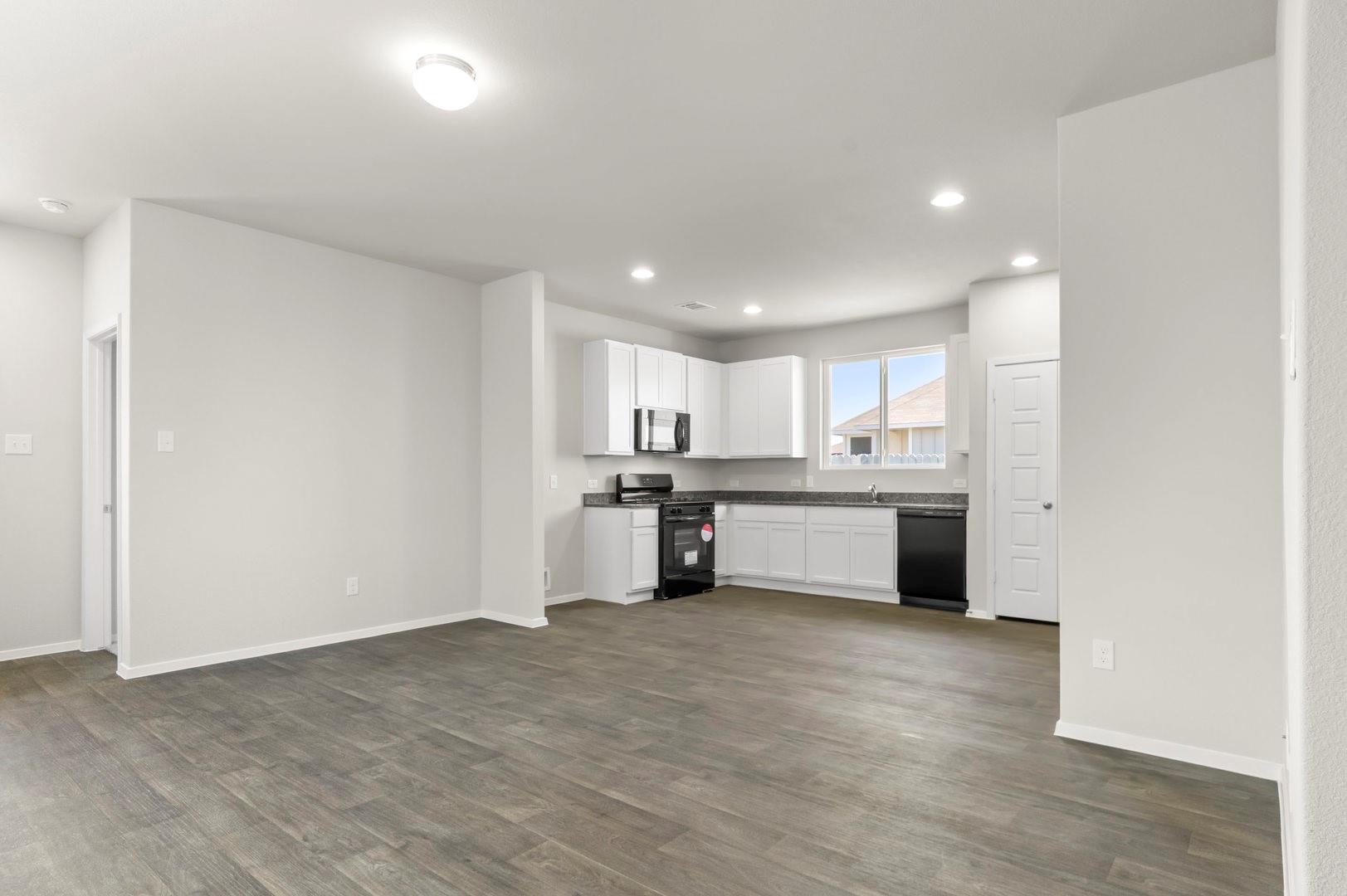 3051 Winding Creek Rd, Kyle, TX 78640