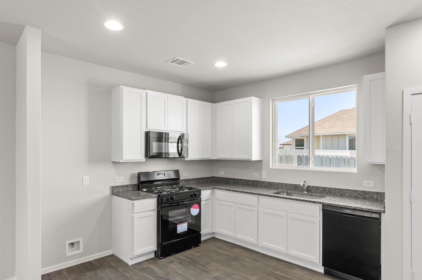 3051 Winding Creek Rd, Kyle, TX 78640