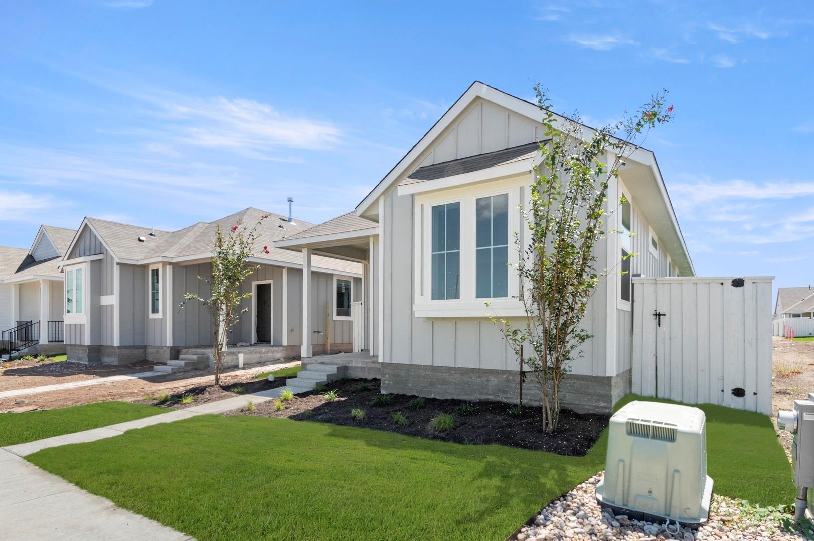 3051 Winding Creek Rd, Kyle, TX 78640