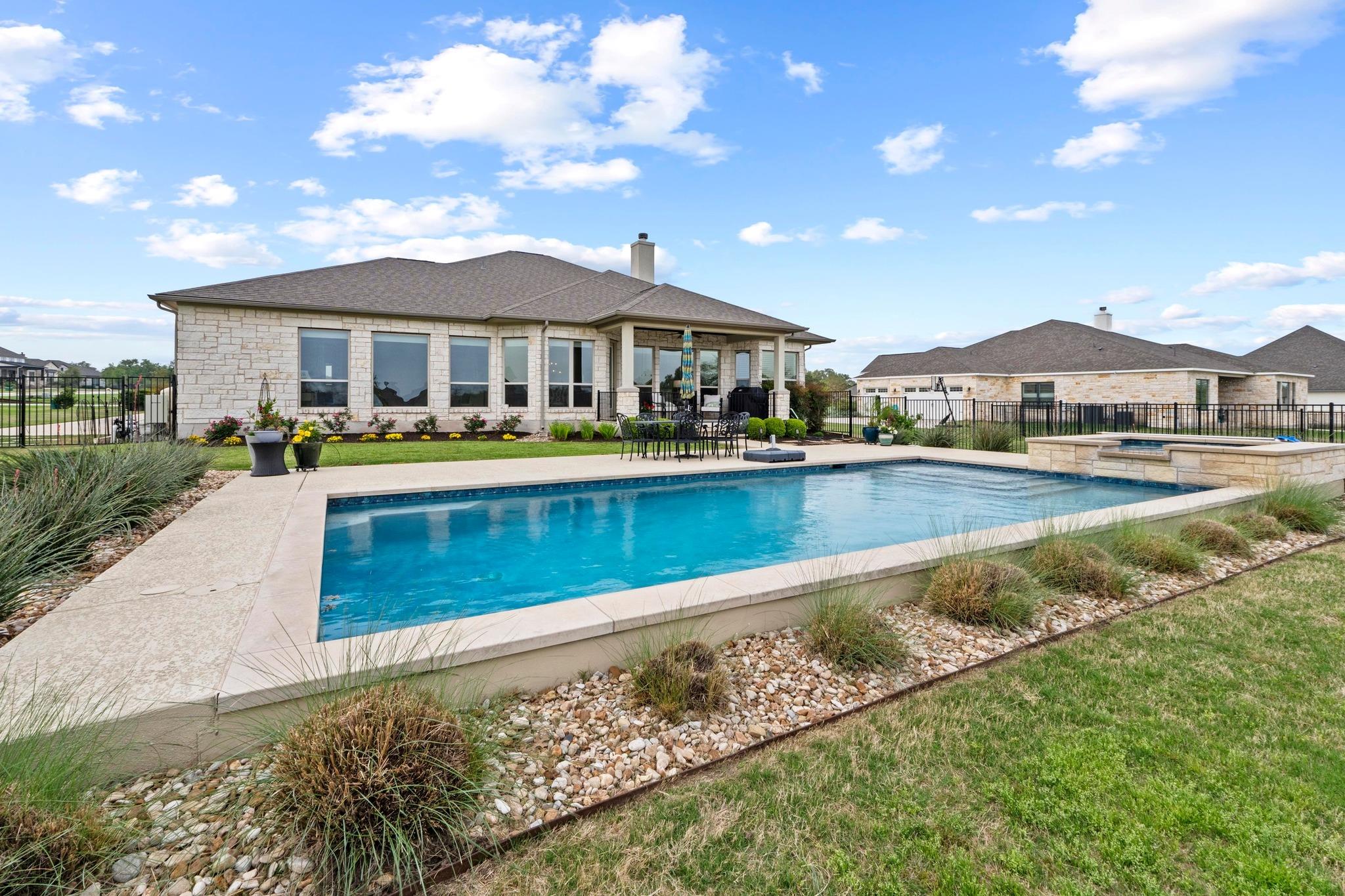 116 Claimjumper, Liberty Hill, TX 78642